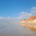 Da Falesia, O Estudio Da Aldeia Acoteias البوفيرا