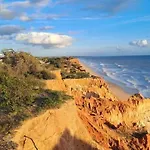 Da Falesia, O Estudio Da Aldeia Acoteias * Албуфейра